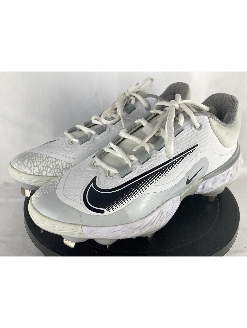 Men’s 7.5 Nike Alpha Huarache Elite 4 Low Metal Baseball Cleats White FD2745-100